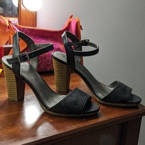 LifeStride black heels